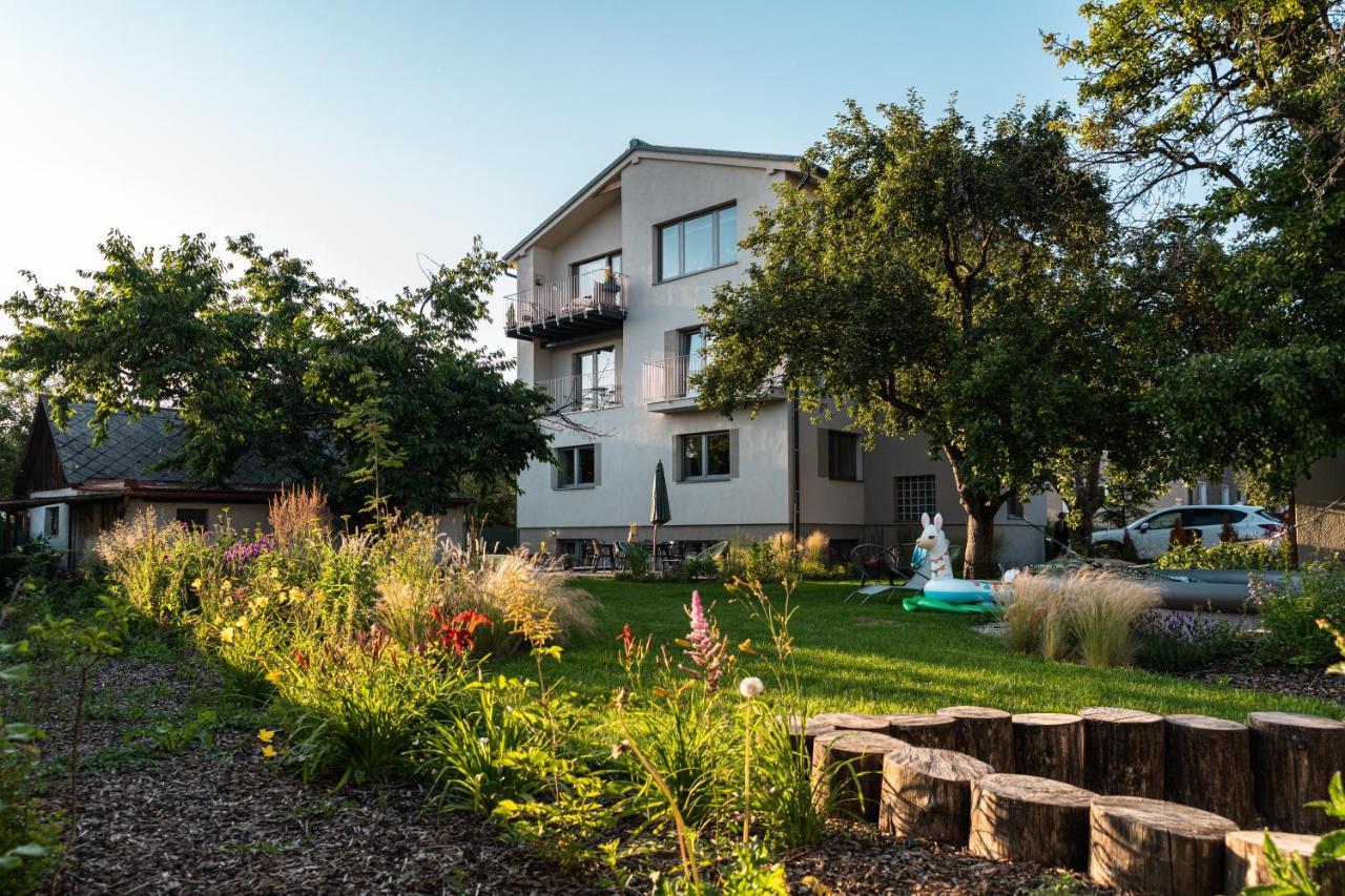 Отель K-House Липтовски-Микулаш Экстерьер фото