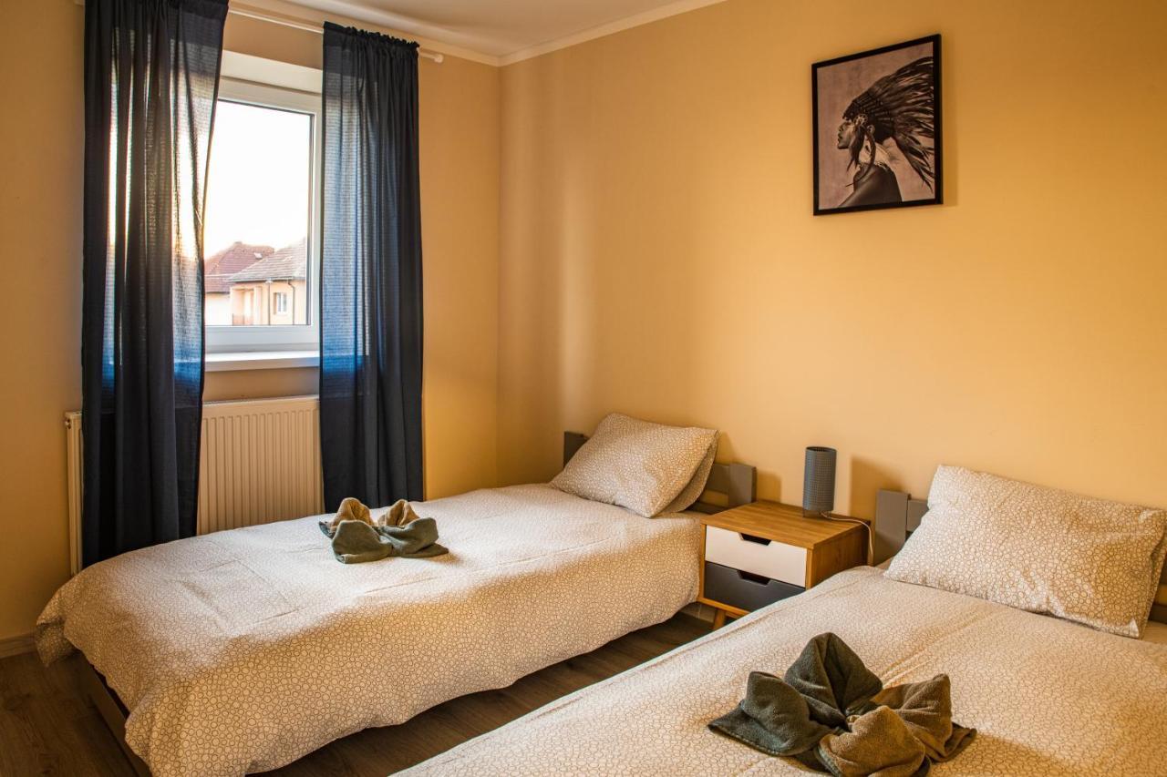 Отель K-House Липтовски-Микулаш Экстерьер фото